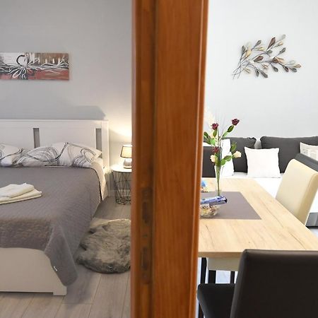 Apartment Karla 자다르 외부 사진